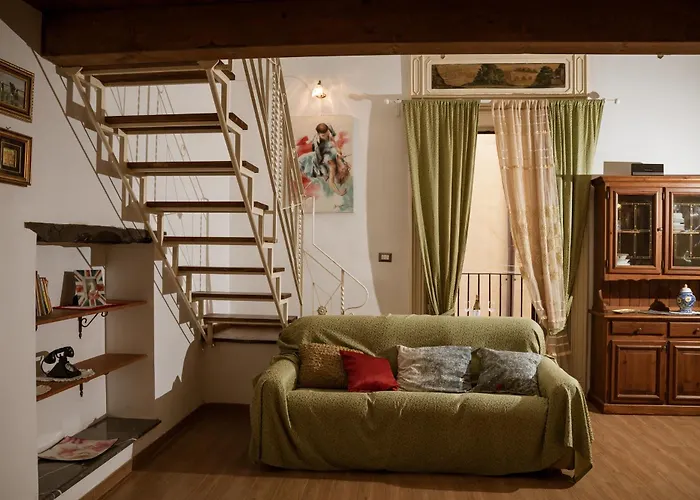 Formidabile Esclusiva Dimora Nel Cuore Del Centro Storico A 10M Dal Duomo E Dal Mare アパート