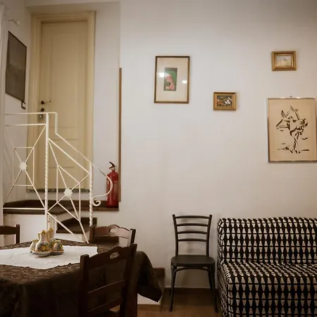 Apartamento Formidabile Esclusiva Dimora Nel Cuore Del Centro Storico A 10m Dal Duomo E Dal Mare Cefalú