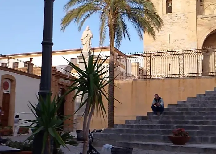 Apartament Formidabile Esclusiva Dimora Nel Cuore Del Centro Storico A 10M Dal Duomo E Dal Mare